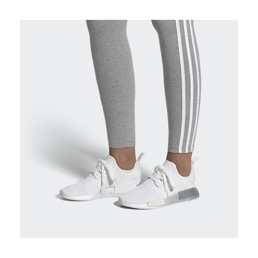 Buty sportowe damskie białe Adidas nmd na płaskiej podeszwie wiązane 