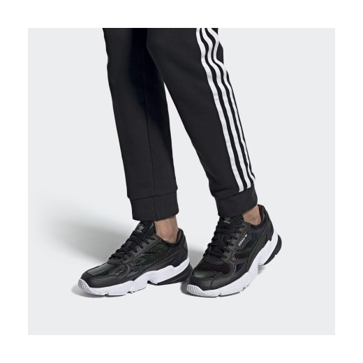Buty sportowe damskie Adidas na platformie ze skóry sznurowane 
