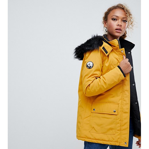 New Look – Musztardowa kurtka z kapturem obszytym sztucznym futrem-Żółty
