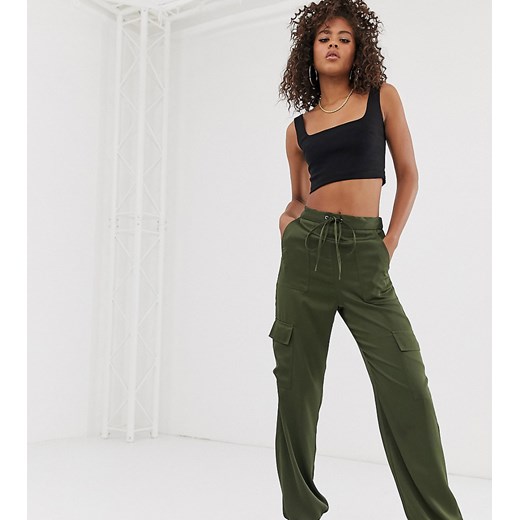 ASOS DESIGN – Tall – Spodnie typu bojówki z kieszeniami-Zielony