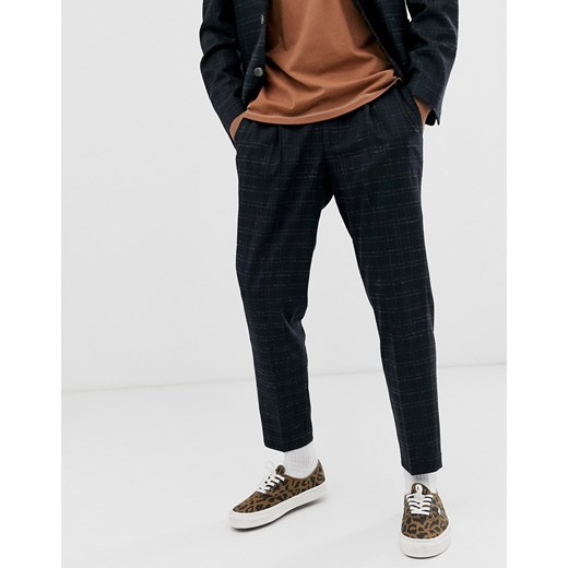 ASOS DESIGN – Granatowe spodnie garniturowe w kratę, o skróconym i dopasowanym kroju-Granatowy