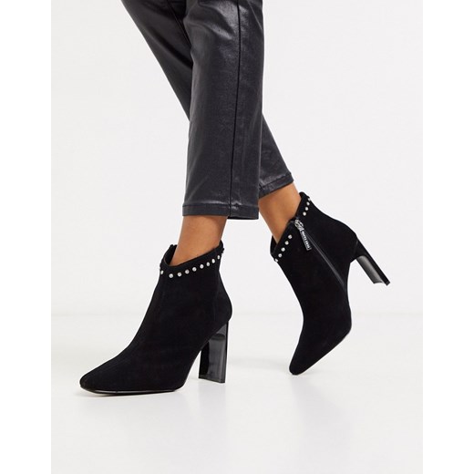 River Island – Czarne zamszowe buty do kostki na obcasie-Czarny