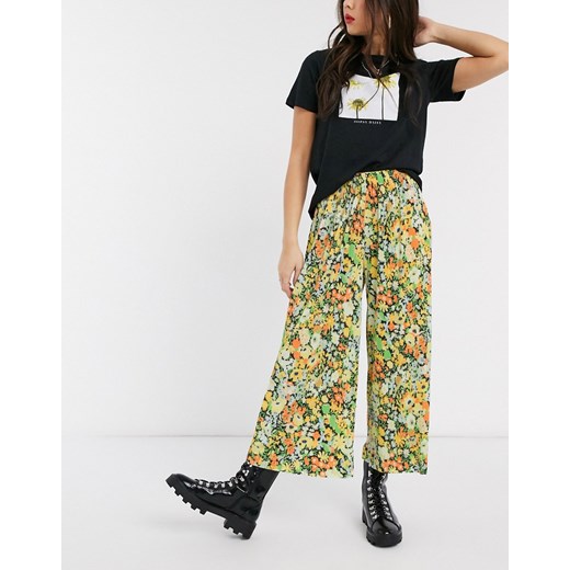 ASOS DESIGN – Jasne plisowane spodnie kuloty w kwiaty-Wielokolorowy