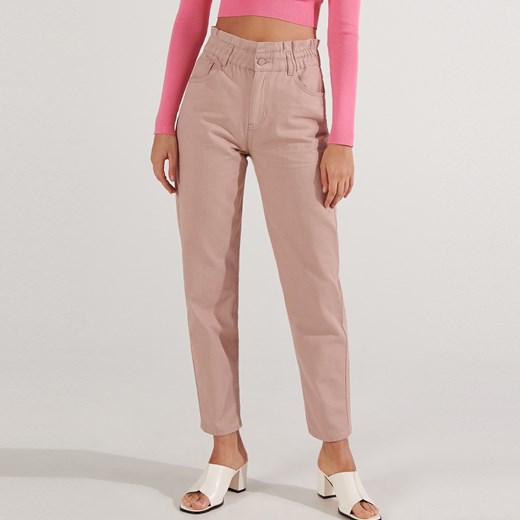 Różowe spodnie damskie Reserved klasyczne 