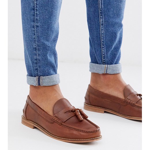 ASOS DESIGN jasnobrązowe skórzane loafersy z frędzlami  i podeszwą w kolorze naturalnym, model na szeroką stopę-Brązowy