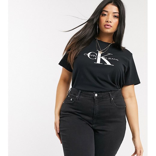 Calvin Klein Jeans Plus – Reissue – T-shirt z logo-Czarny