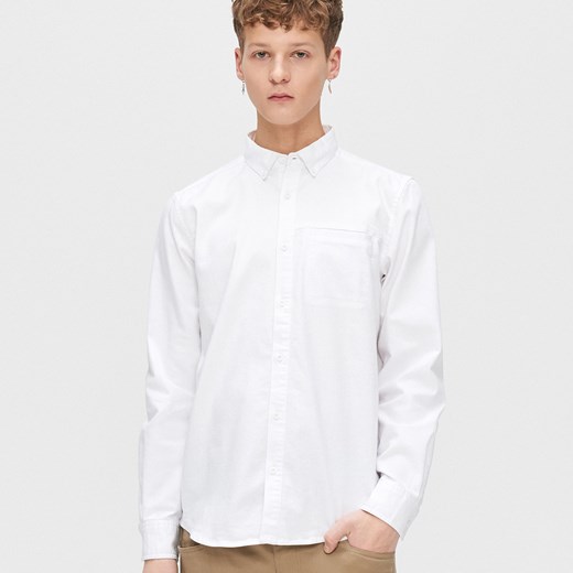 Koszula męska Cropp casual biała z długim rękawem bez wzorów 