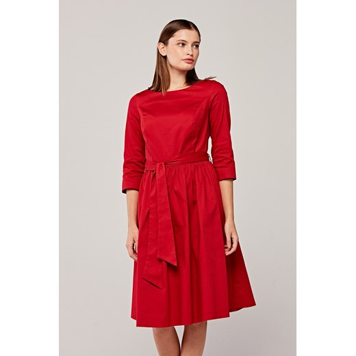 Sukienka Marie Zélie midi czerwona z długim rękawem na randkę 