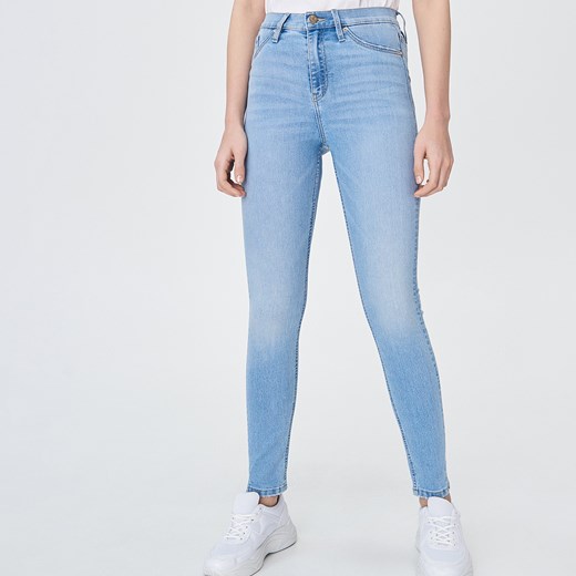 Sinsay - Spodnie jeansowe ECO AWARE - Niebieski  Sinsay 34 