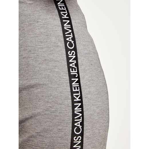 Sukienka Calvin Klein casualowa sportowa mini