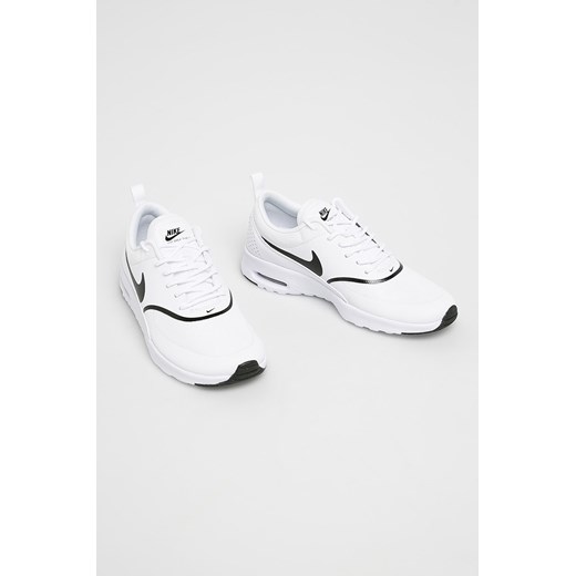 Buty sportowe damskie Nike Sportswear do biegania air max thea sznurowane białe bez wzorów 