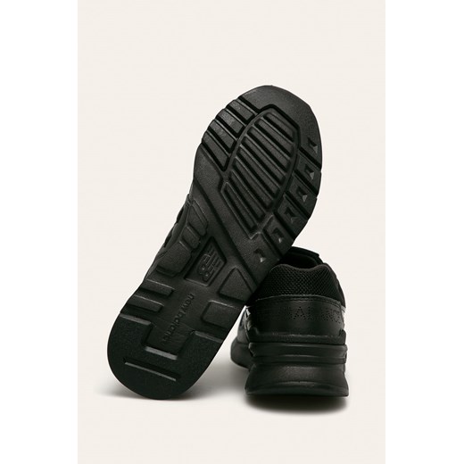 Buty sportowe damskie New Balance casualowe czarne bez wzorów ze skóry 