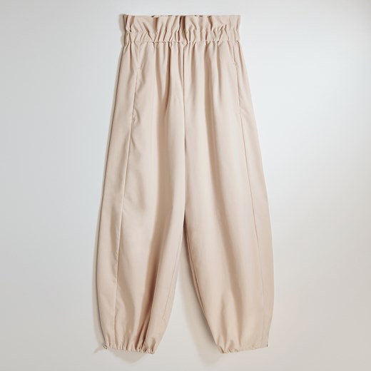 Reserved - Ortalionowe szerokie spodnie z poliestru z recyklingu - Beżowy Reserved  XS 