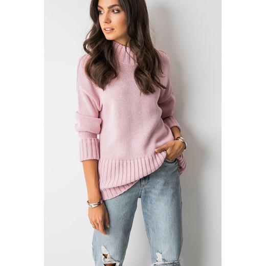 Sweter damski różowy casual gładki 