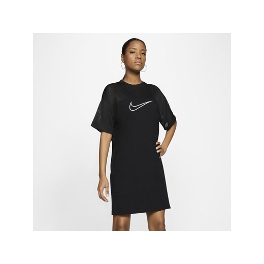 Sukienka Nike z okrągłym dekoltem 