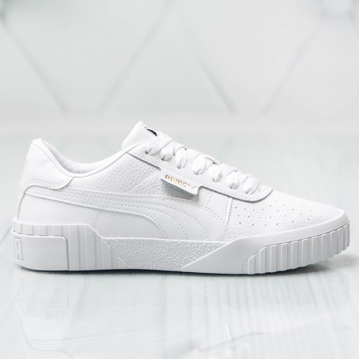Buty sportowe damskie wiązane białe bez wzorów na płaskiej podeszwie na wiosnę 