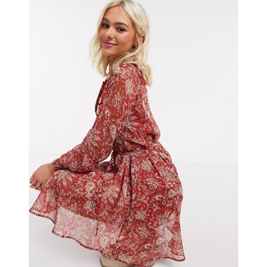 French Connection – Czerwpma sukienka mini we wzór paisley-Czerwony