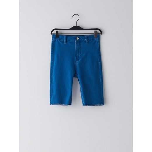 Cropp - Jeansowe szorty kolarki high waist - Niebieski Cropp  36 
