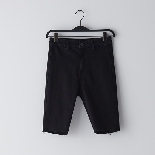 Cropp - Jeansowe szorty kolarki high waist - Czarny  Cropp 36 