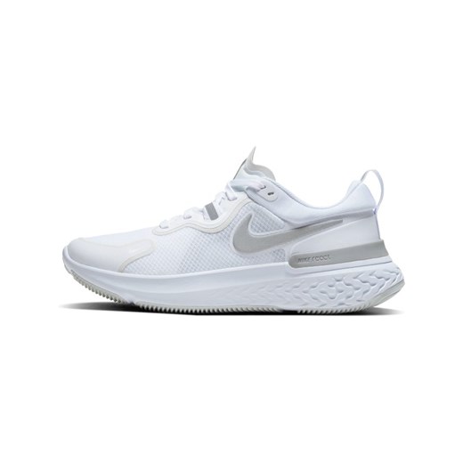 Białe buty sportowe damskie Nike do biegania sznurowane bez wzorów1 tkaninowe 