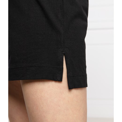 Sukienka Calvin Klein z okrągłym dekoltem z krótkim rękawem