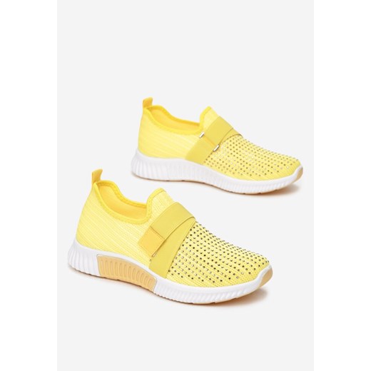 Żółte buty sportowe damskie Born2be płaskie na wiosnę bez wzorów1 