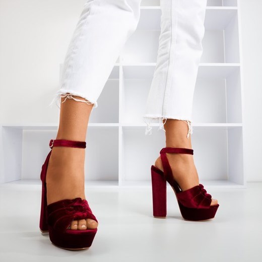 Royalfashion.pl sandały damskie czerwone na lato eleganckie na wysokim obcasie 