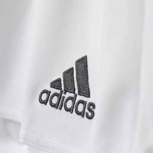 Adidas spodenki chłopięce białe 