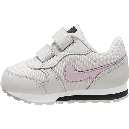 Nike MD Runner 2 806255-019 - Buty dziecięce