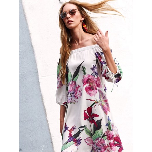 Wielokolorowa sukienka Larime maxi na spacer w kwiaty 