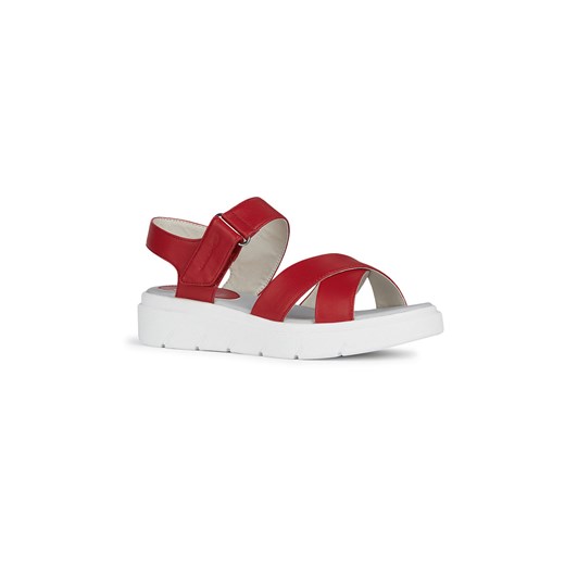 Sandały damskie Geox czerwone bez wzorów na platformie letnie 