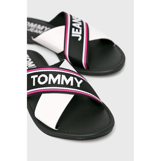 Klapki damskie Tommy Jeans casual bez zapięcia 