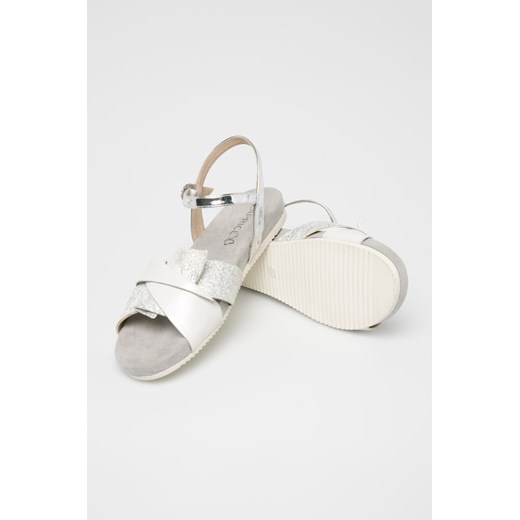 Sandały damskie białe Caprice bez wzorów na płaskiej podeszwie casualowe bez obcasa skórzane 
