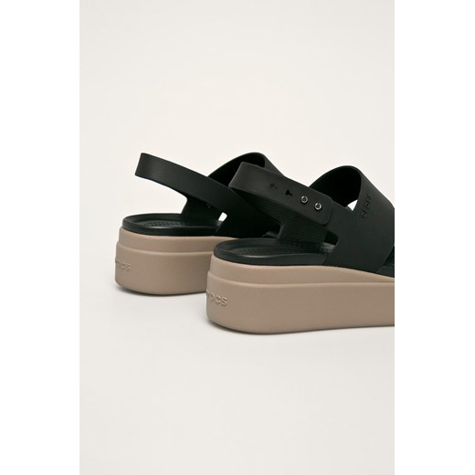 Sandały damskie Crocs na platformie czarne z gumy 