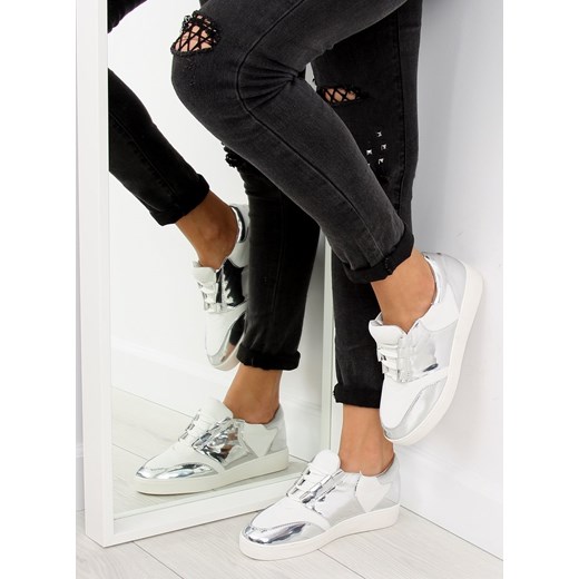 Buty sportowe damskie białe ze skóry ekologicznej sznurowane płaskie 