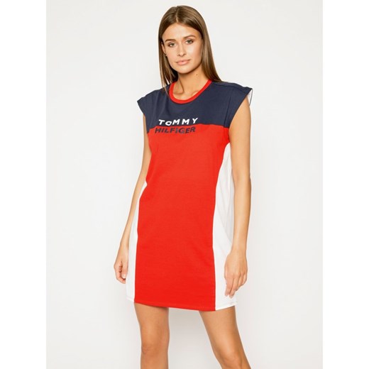 Sukienka czerwona Tommy Hilfiger mini z okrągłym dekoltem