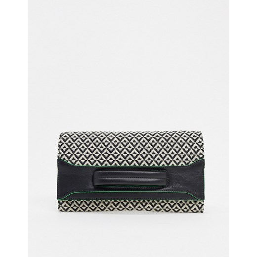 French Connection – Czarno-biała torebka kopertówka o wzorze żakardowym-Zielony