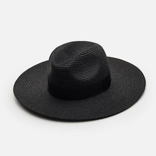 Cropp - Czarny pleciony kapelusz - Czarny Cropp  One Size wyprzedaż  
