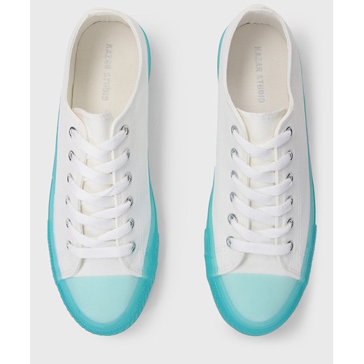 Biało-niebieskie sneakersy damskie