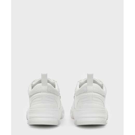 Białe sneakersy damskie