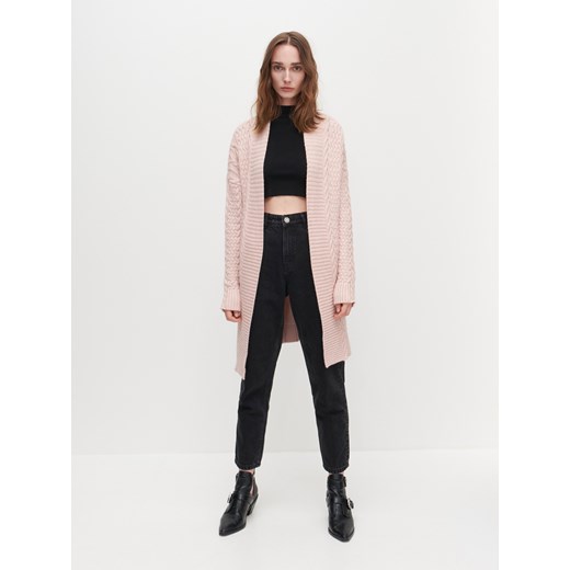 Sweter damski Reserved z dekoltem w serek