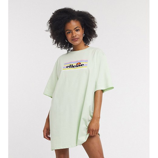 Ellesse – Sukienka oversize o kroju T-shirtu z tęczowym logo w ramce-Zielony Ellesse 48 Asos Poland