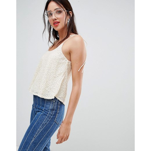 Stradivarius – Ozdobiona cekinami bluzka na ramiączkach-Beżowy L Asos Poland