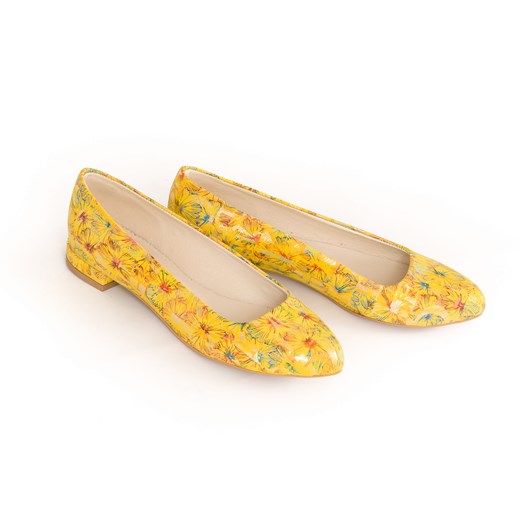 Balerinki Zapato w kwiaty skórzane 