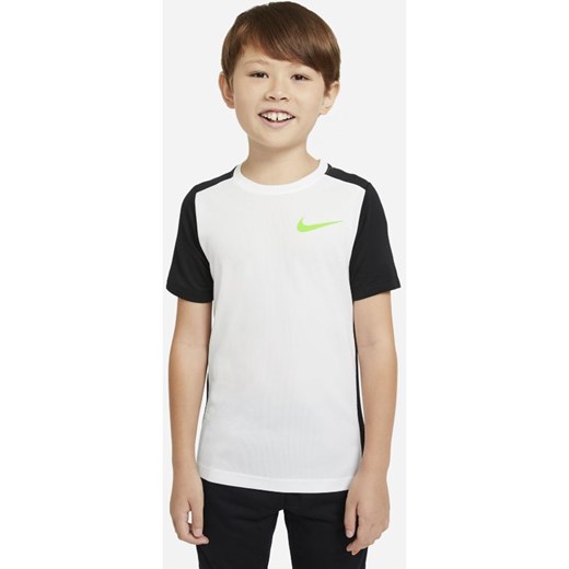 T-shirt chłopięce Nike z krótkimi rękawami w nadruki 