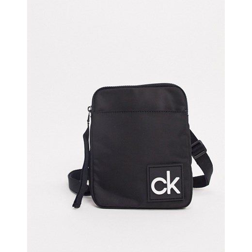 Calvin Klein – Czarna torba podróżna z logo-Czarny Calvin Klein No Size Asos Poland