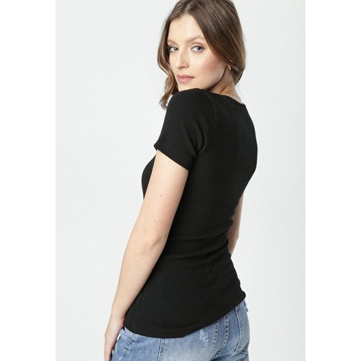 Czarny T-shirt Blomsea Born2be L/XL promocja Born2be Odzież