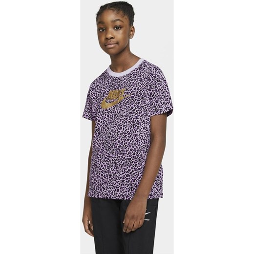 Bluzka dziewczęca fioletowa Nike w nadruki z krótkimi rękawami 