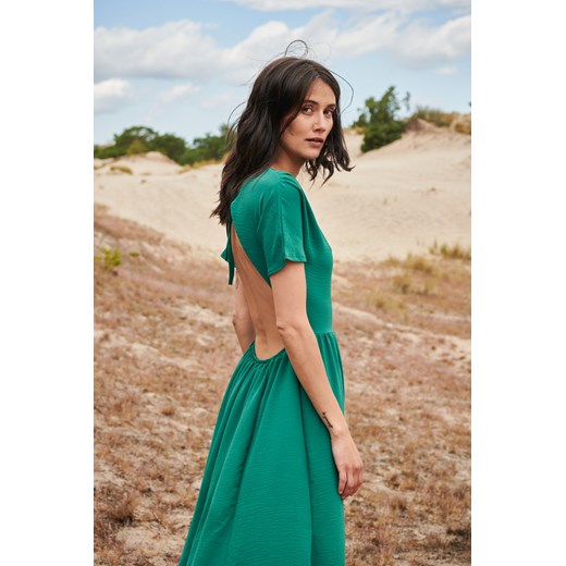 Sukienka maxi z dekoltem na plecach Ivy S/M Naoko S/M wyprzedaż NAOKO