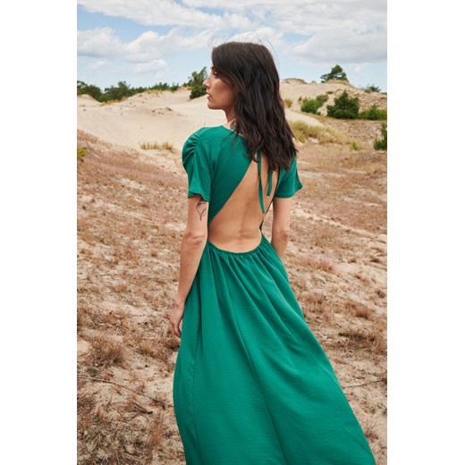 Sukienka maxi z dekoltem na plecach Ivy S/M Naoko S/M promocyjna cena NAOKO